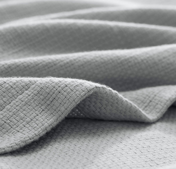 Lightweight Bed Blanket