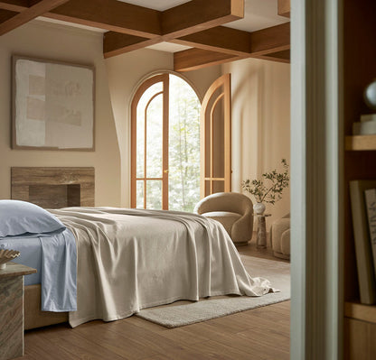 Lightweight Bed Blanket