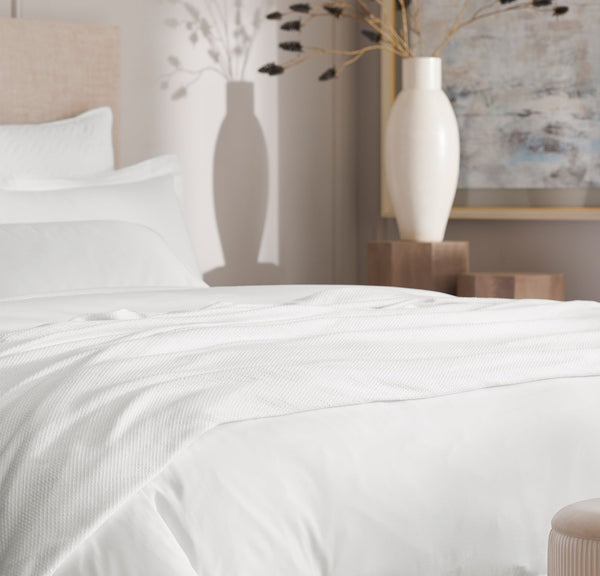 Lightweight Bed Blanket