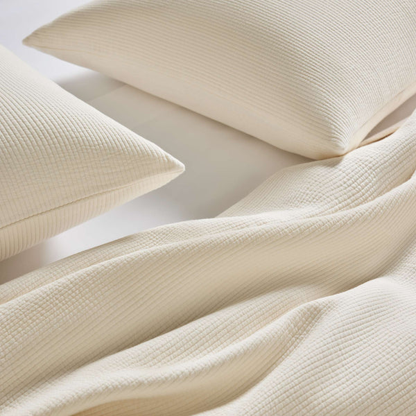 Ribbed Matelasse Duvet Set